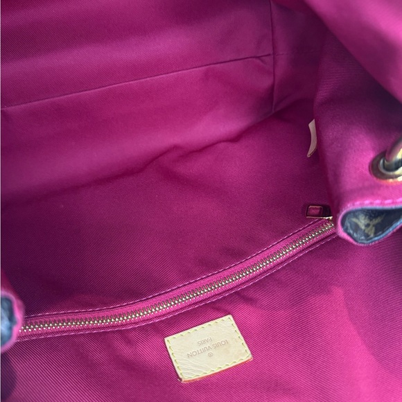 Louis Vuitton Monogram Graceful PM (small one)
Pivoine Interior - Picture 12 of 17